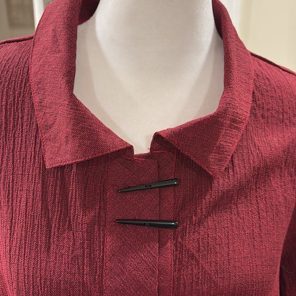 Habitat Women's Top in Rich Burgundy/Red. 3/4 Sleeves. Size S - Picture 2 of 10